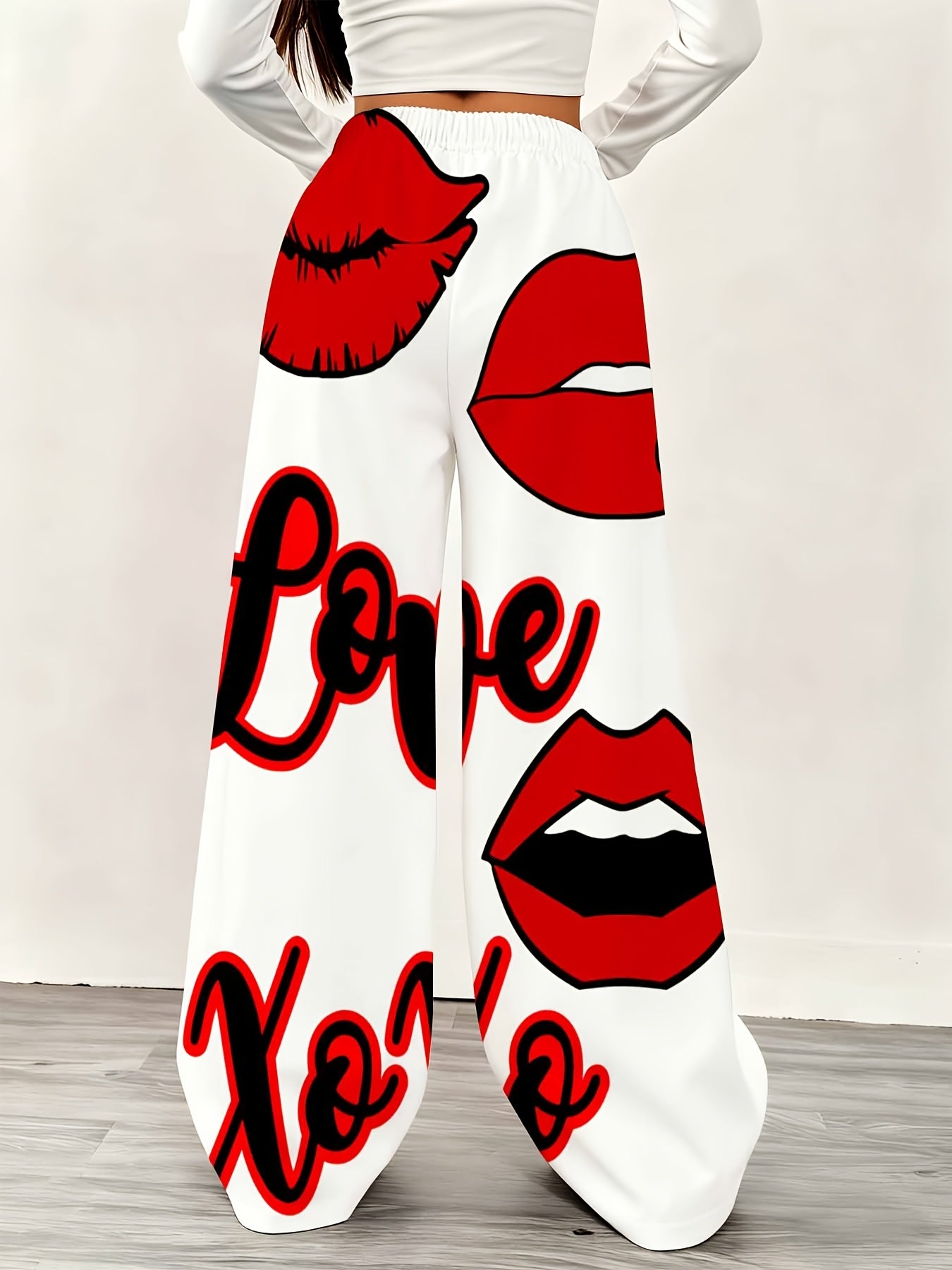 Love XoXo Printed Women's Sweatpants with Red Lips Design Casual Loose Fit Pants Fashion Streetwear Style Comfortable Joggers for Women