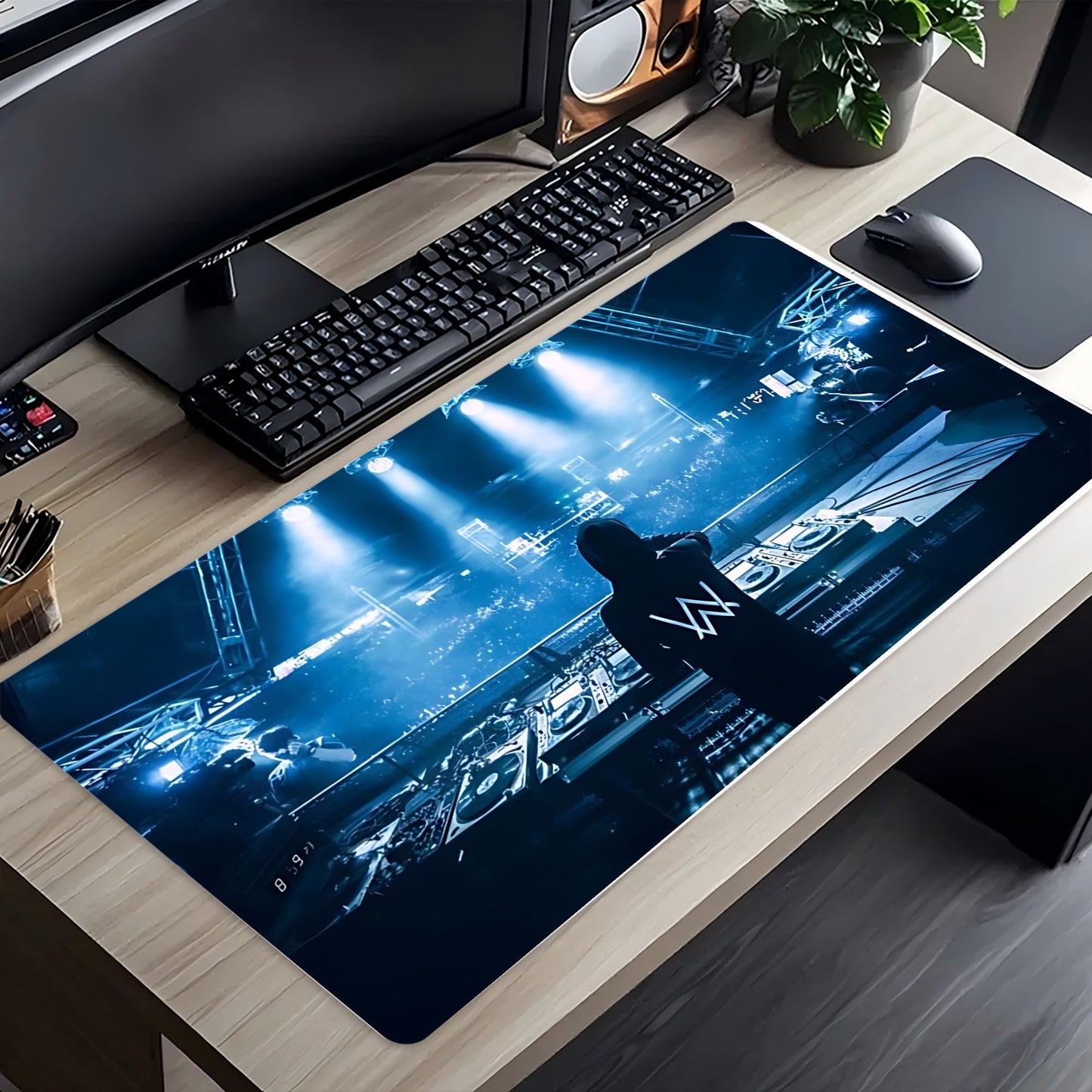 Alan Walker Poster Gaming & Music Desk - Non-Slip Rubber Base & -Slip Surface, Starry Night Design with Iconic DJ/Producer Silhouette, Durable Computer Mouse Pad for Home Office, PC, Laptop for Fans