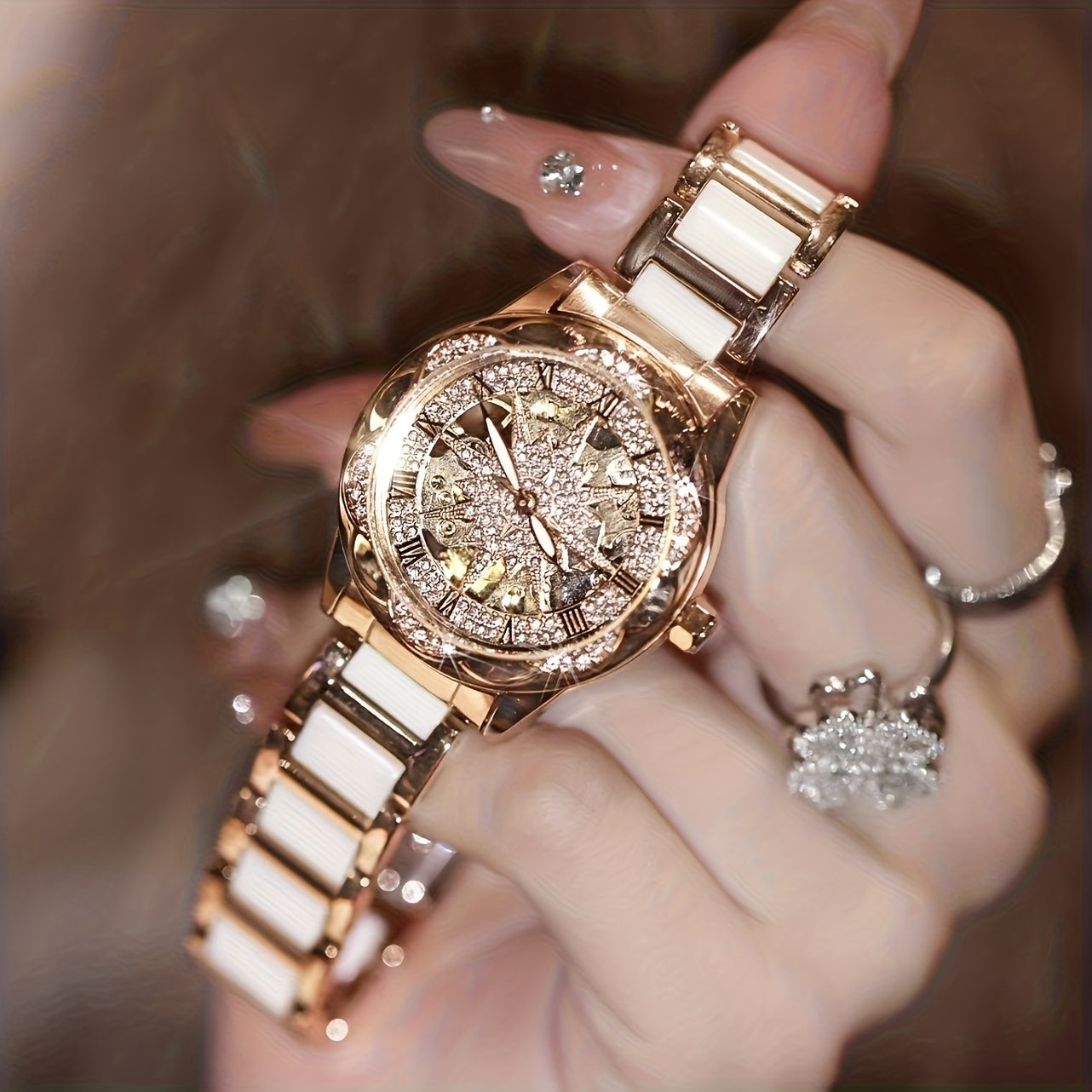Fashionable Women'S Watch with Sunflower Design, Suitable for Swimming And Daily Wear.
