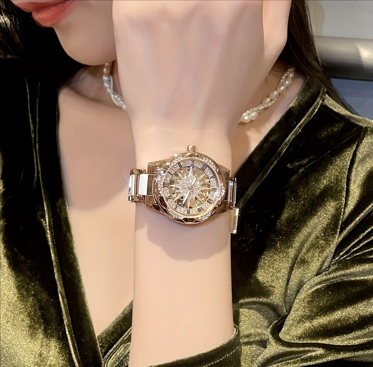 Fashionable Women'S Watch with Sunflower Design, Suitable for Swimming And Daily Wear.
