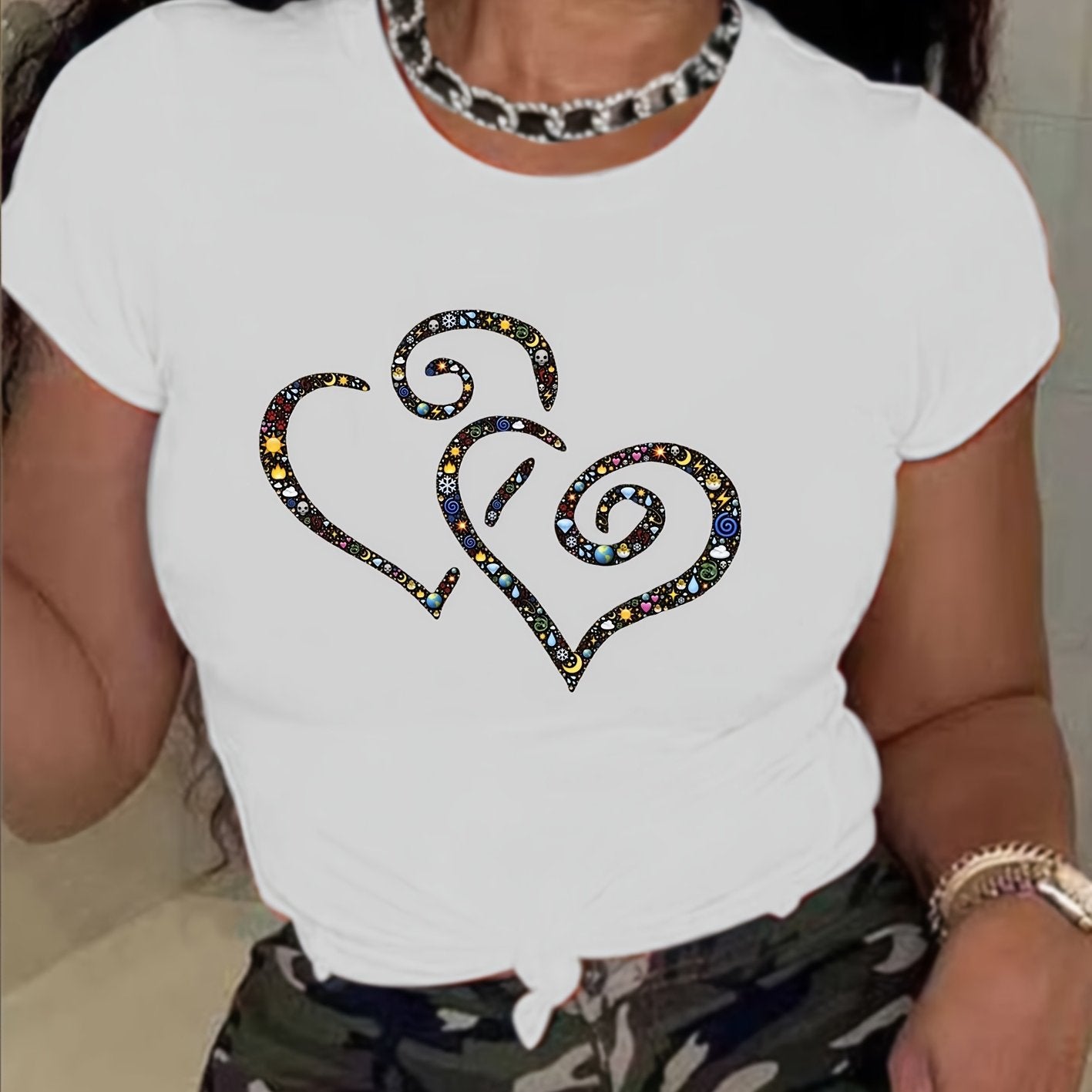 Women's Casual Short Sleeve T-Shirt with Rhinestone-Embellished Heart Print - Round Neck Relaxed Fit, Medium Stretch Fabric, Machine Washable, All-Season Versatile Top for Casual Attire & Vacations (S-XXL, Multi-Color Options