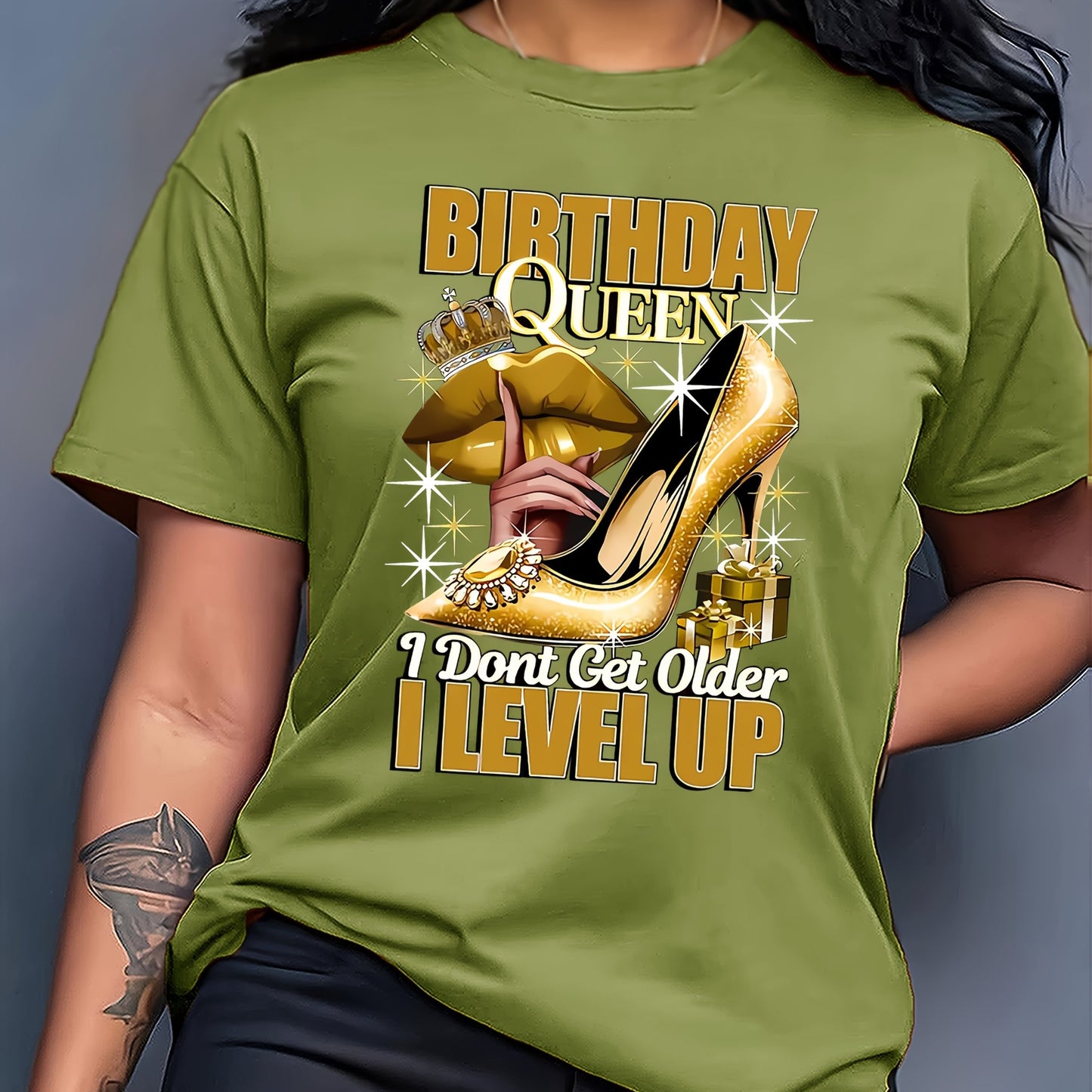 Birthday Queen Printed Women'S T-Shirt - Casual Crew Neck, Short Sleeve Top with High Heels & Crown Design, Perfect for Spring/Summer Celebrations, Birthday Party Apparel | Festive Design | Golden Crown Graphic, Birthday Part