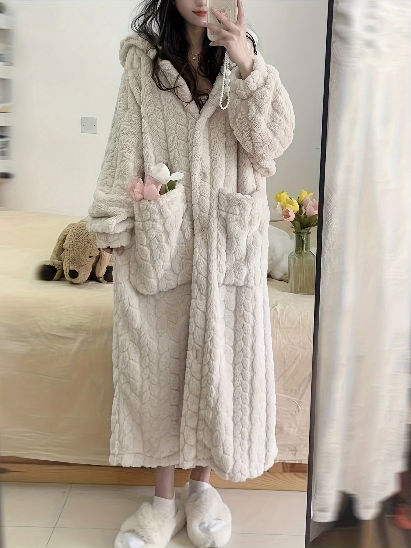 Women's Thickened Winter Pajamas & Sleep Dress - Hooded Button-Front Nightgown with Pockets, Solid Color Jacquard Long Sleeve Nightwear Suitable for Autumn, Winter & Year-Round Use