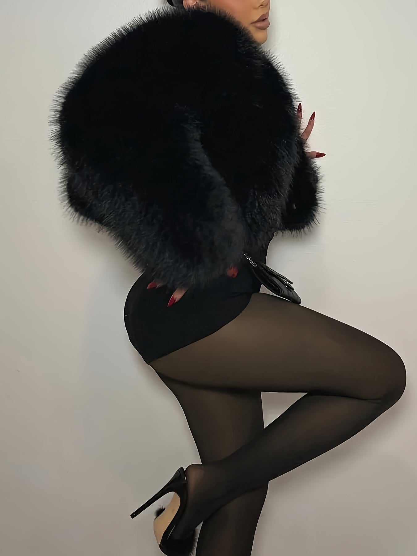 Party Club Holiday Night Out - Women's Warm Faux Fur Fuzzy Plush Coat Top - Black Shaggy Cropped Short Jacket - Y2K Streetwear Outerwear
