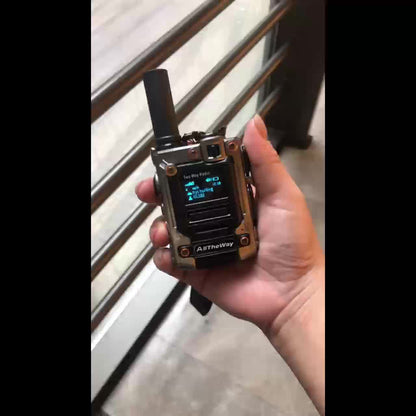 2-pieces AllTheWay metal color long-distance global walkie talkie, two-way communication, ultra long battery life, equipped with 1 SIM card per unit, 2G/3G/4G/5G, 5000KM extended distance, suitable for work site and long-dist
