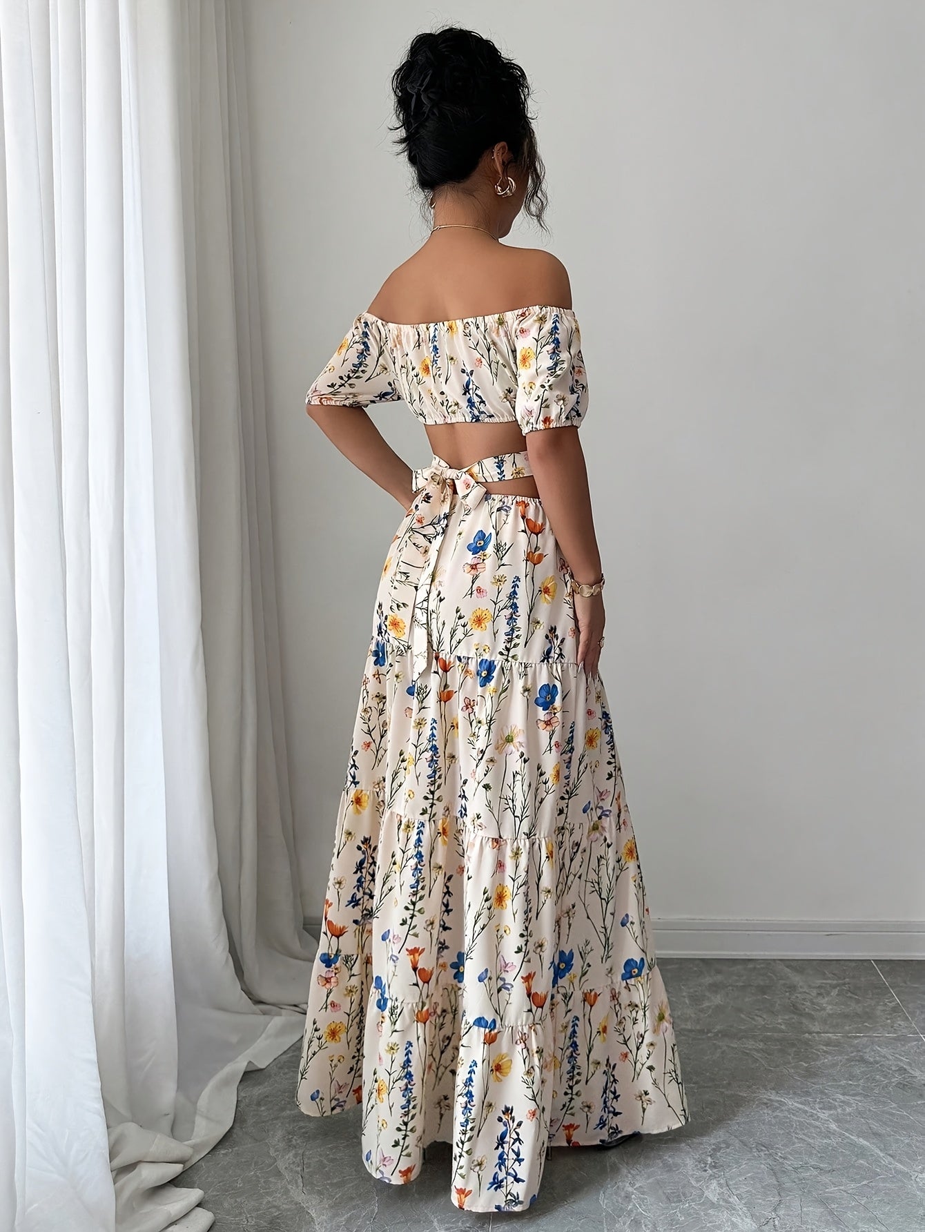 French Romantic Style One-Shoulder Bubble Sleeve Flower Dress Low Back Design Trendy Vacation Maxi Skirt