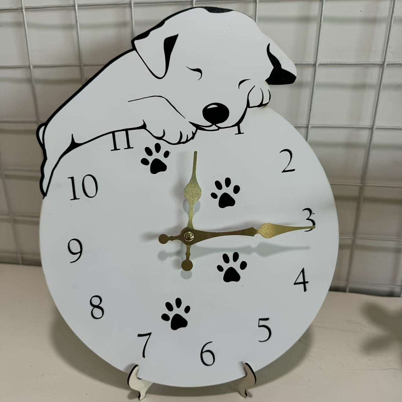 1pc Silent Wooden Wall Clock with Cute Dog Paw Design, Irregular Shape, Non-Ticking Decorative Timepiece for Living Room, Bedroom, Office, Kitchen, Bathroom - AA Battery Operated (Battery Not Included), Bedroom Wall Clock | U