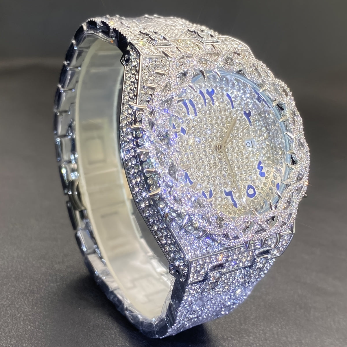 Men'S & Women'S Luxury Rhinestone-Encrusted Large Square Face Watch - Sparkling Mesh Inlaid Dial, High Quality Quartz Movement, Alloy Band with -Accented Bezel - Unisex Party & Everyday Watch for Men & Women, Statement Jewelr