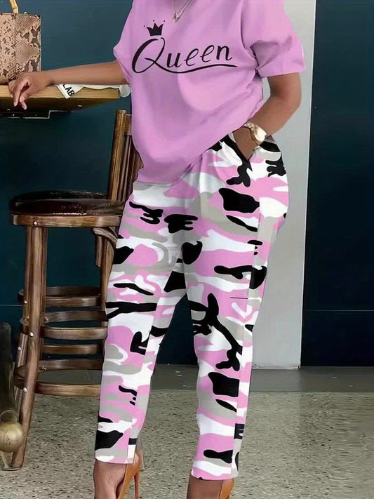 Plus Size Women'S Casual Outfit Featuring a Queen Letter Print Tee And Camouflage Trousers with Pockets - Made from Elastic Polyester Blend, Washable in Machine, Short Sleeves, Crew Neck, Size S