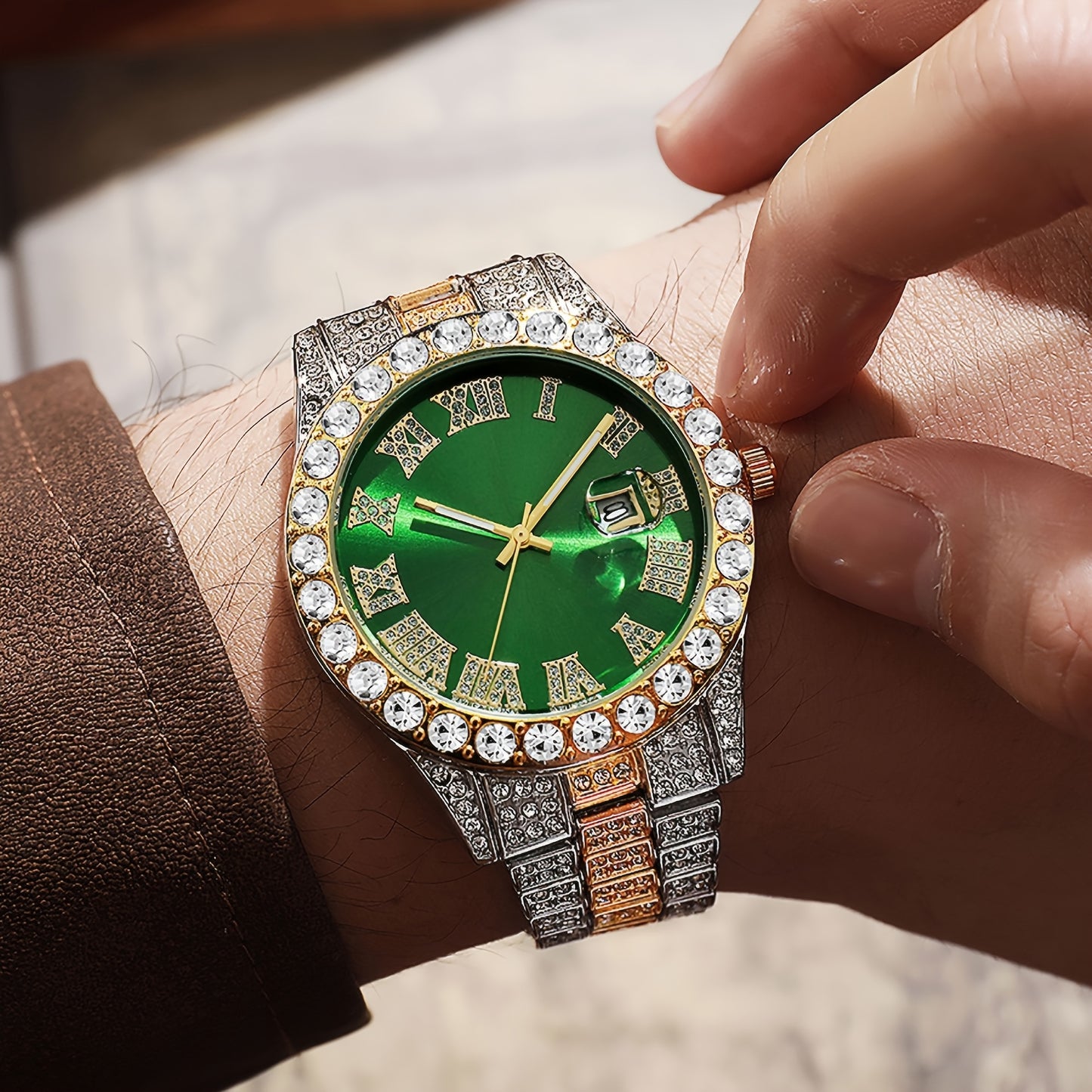 Men's Stainless Steel Quartz with Rhinestone Round Dial, Date Display & Analog/Digital operation (for - component) - Elegant Wristwatch for Daily Wear, Business, Gifts (Birthday, Valentine's Day, Christmas) -