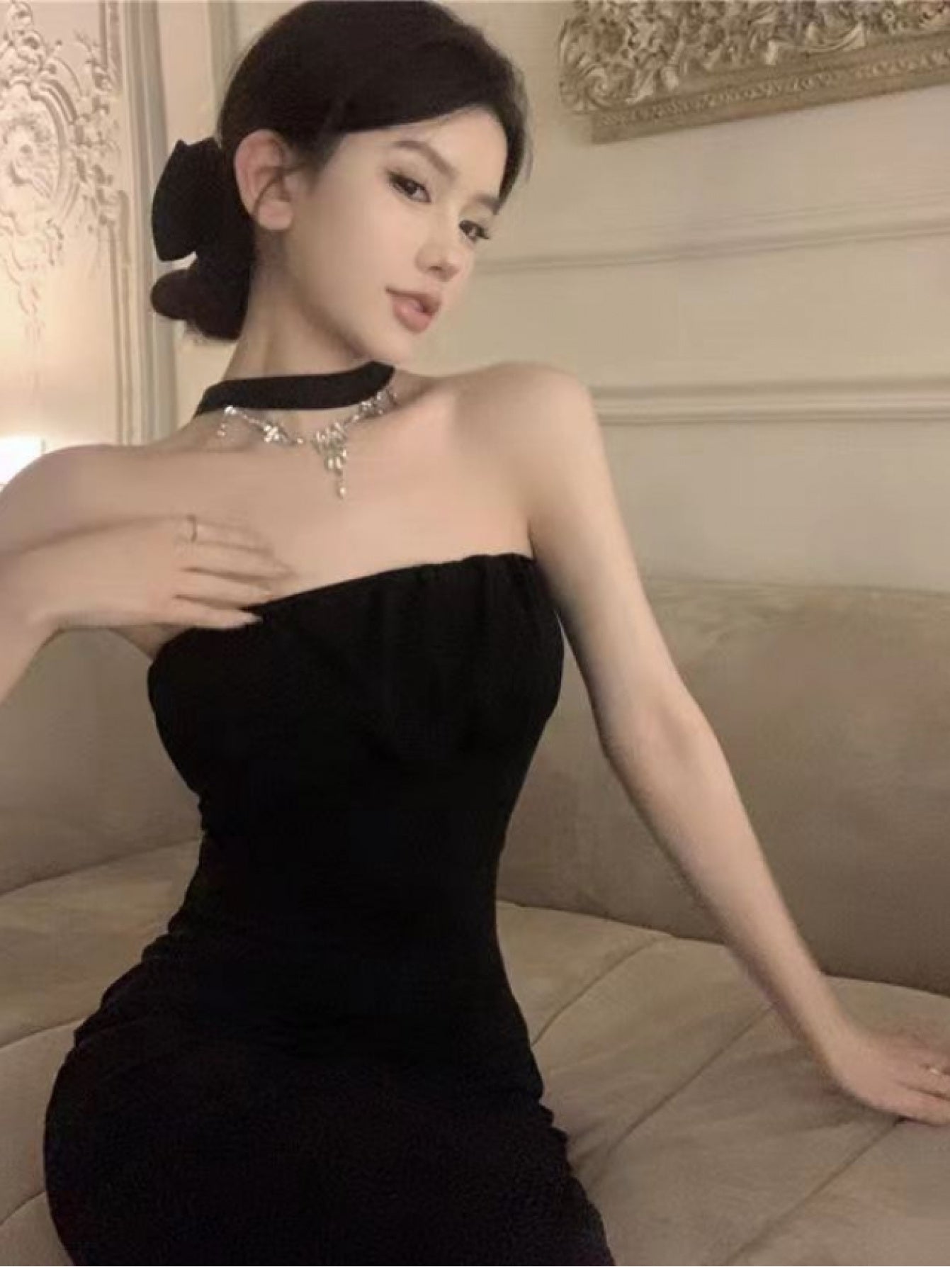 Women's Elegant V-Neck Waist-Cinching Maxi Dress - Long Sleeve Flared Dress with Slim Fit Bodice & Wide, Solid Color Professional Attire for, Weddings, Parties - Machine Washable Fall Winter Dress