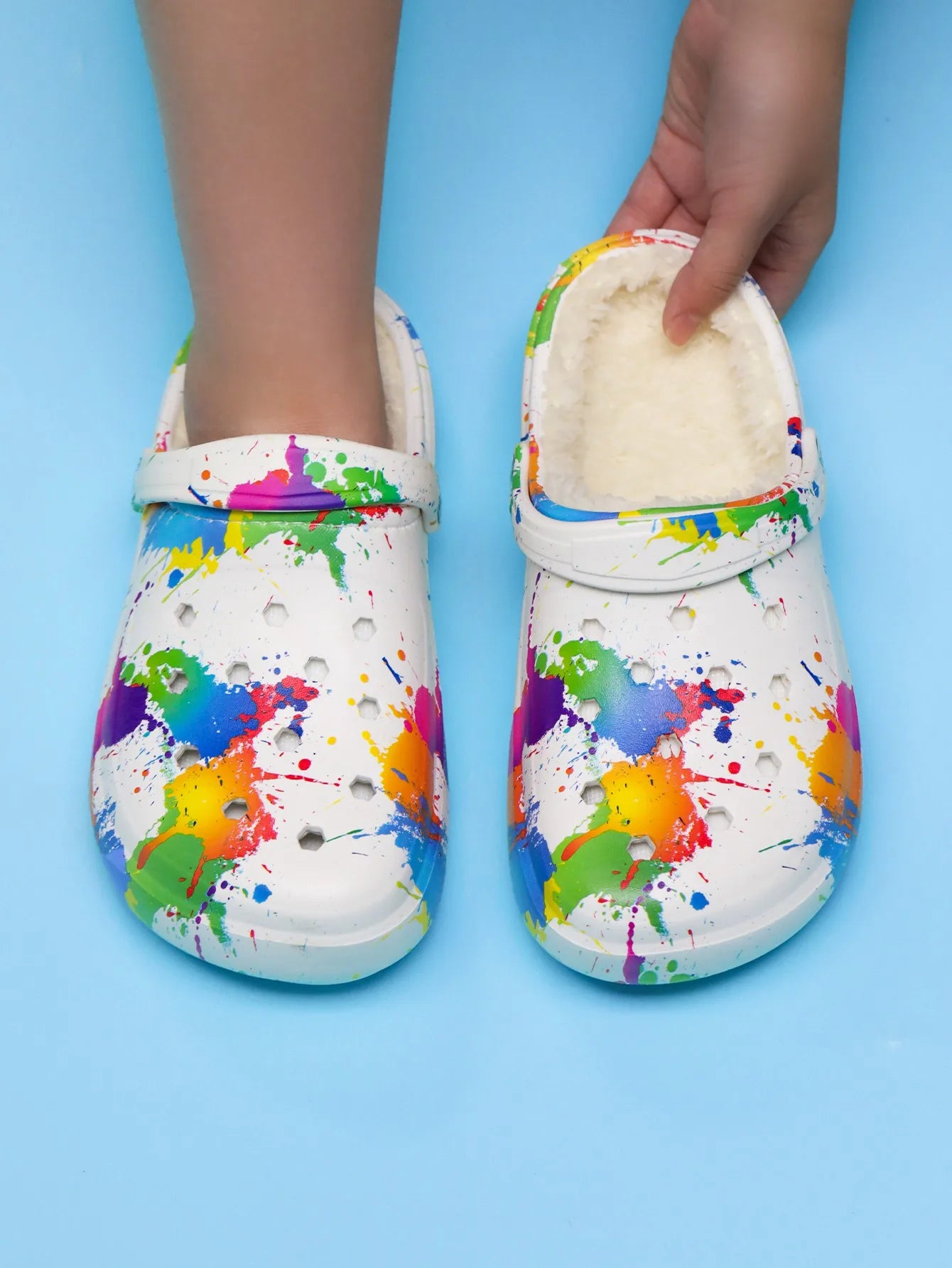 Women's winter warm clogs, fashionable and casual style, can be worn indoors or outdoors