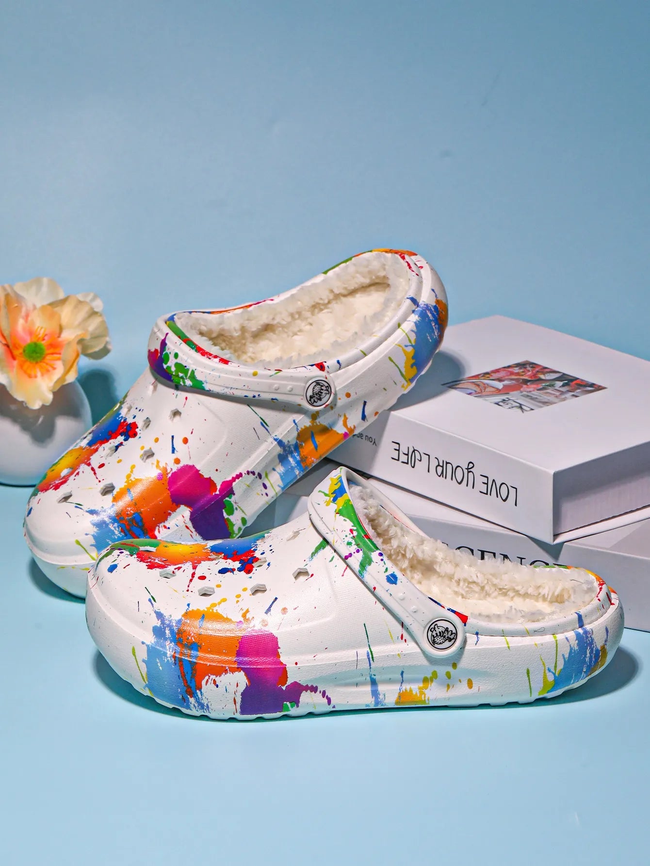 Women's winter warm clogs, fashionable and casual style, can be worn indoors or outdoors