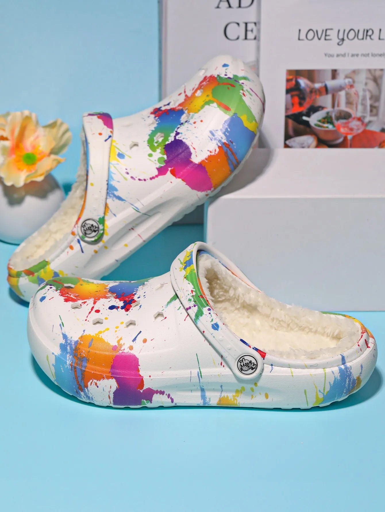 Women's winter warm clogs, fashionable and casual style, can be worn indoors or outdoors