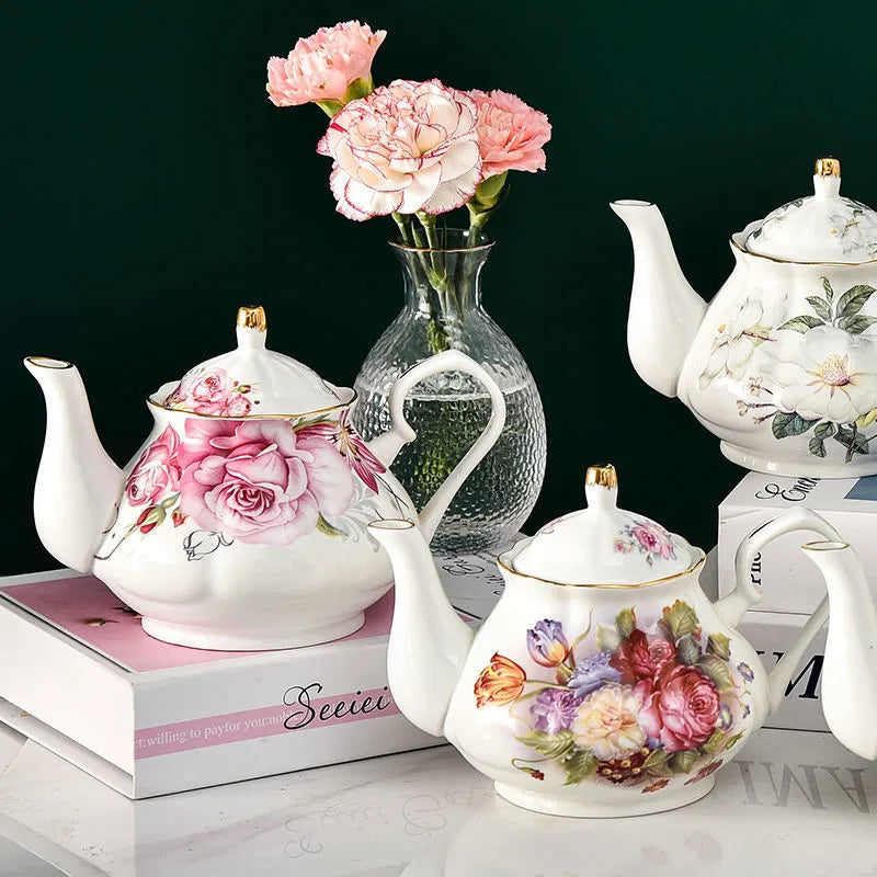 900ML European Bone China Teapot English Afternoon Tea Set Teapot High-Grade Porcelain Coffee Pot Heat Resistant Kettle Pot