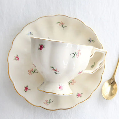 French Retro Teapot Coffee Cup Set Gold Edge Cup Saucer Strawberry Flower Big Teacup English Afternoon Tea Restaurant Bar Cafe
