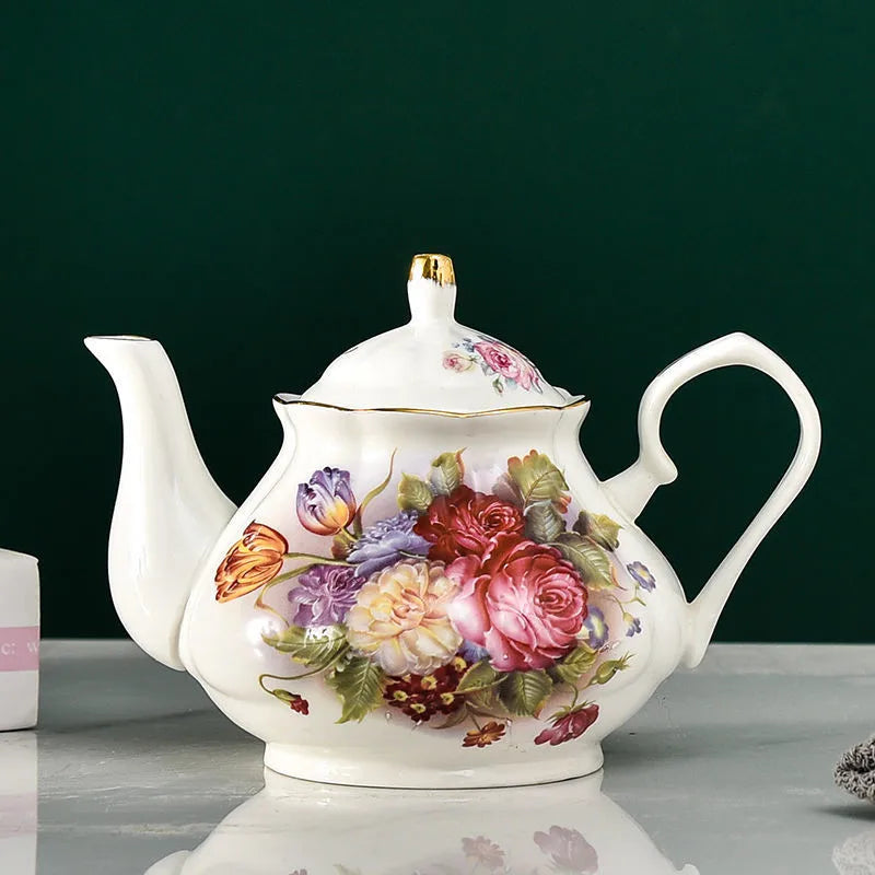 900ML European Bone China Teapot English Afternoon Tea Set Teapot High-Grade Porcelain Coffee Pot Heat Resistant Kettle Pot