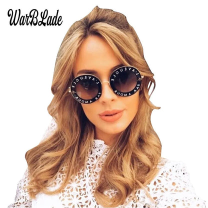 2020 Men Women Black Retro Round Sunglasses English Letters Little Bee Brand Glasses Designer Fashion Male Female Oculos De Sol