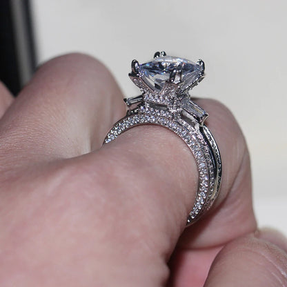 Huitan Gorgeous Full Cubic Zirconia Ring for Women Luxury Inlaid Square CZ Stone Engagement Wedding Rings New Fashion Jewelry