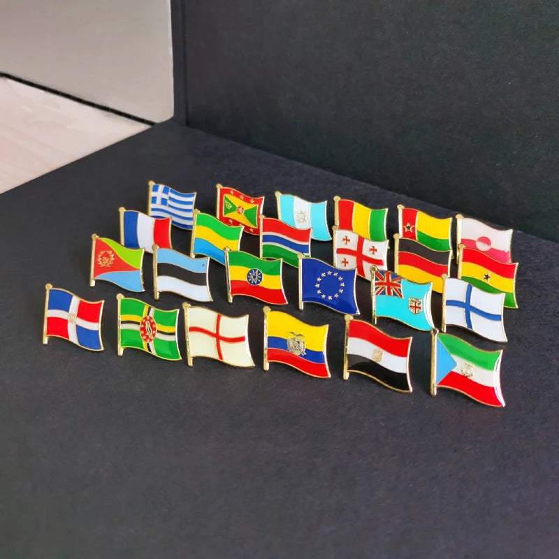 America USA National Flag Lapel Pins Crystal Epoxy Metal Enamel Badge Paint Brooch Souvenir Suit  Personality  Commemorative