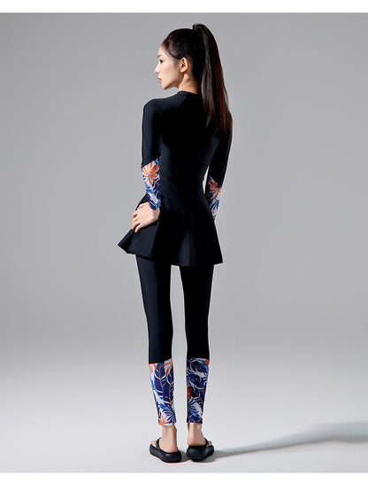 2025 New Japanese and Korean Sunscreen Long-sleeved Trousers Split Two-piece Surfer Suit plus size Dress Swimwear Women