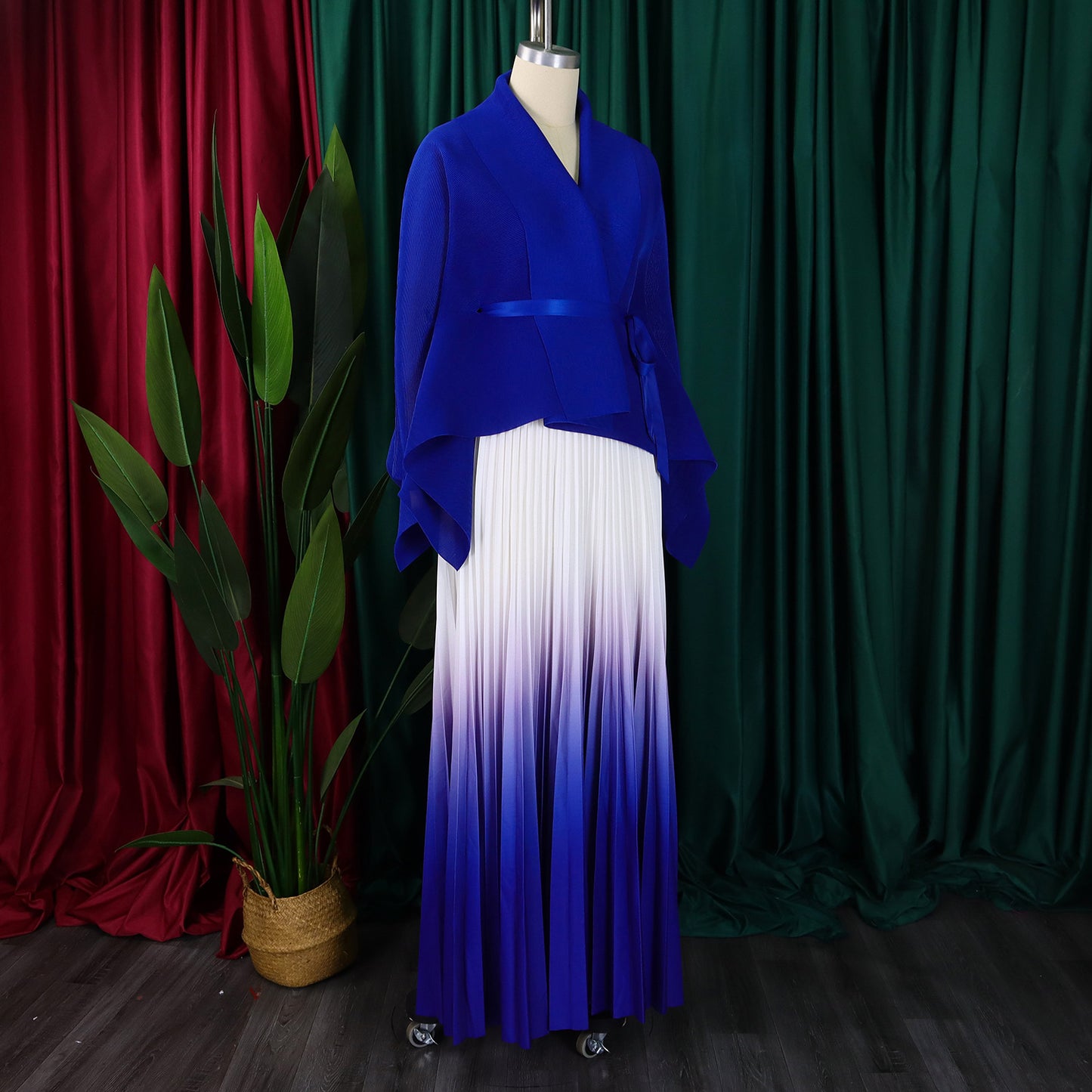 C8610 African plus size Women's Spring New Fashion Strap Bat Sleeve Top Gradient Color-changing Skirt Two-piece Set