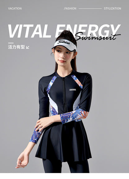 2025 New Japanese and Korean Sunscreen Long-sleeved Trousers Split Two-piece Surfer Suit plus size Dress Swimwear Women