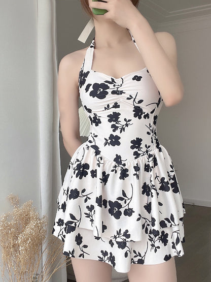 2025 New One-Piece Swimsuit Women's Black Poppy Boxer Corner Conservative Girl Strap Halter High Waist Covering Belly Hot Spring