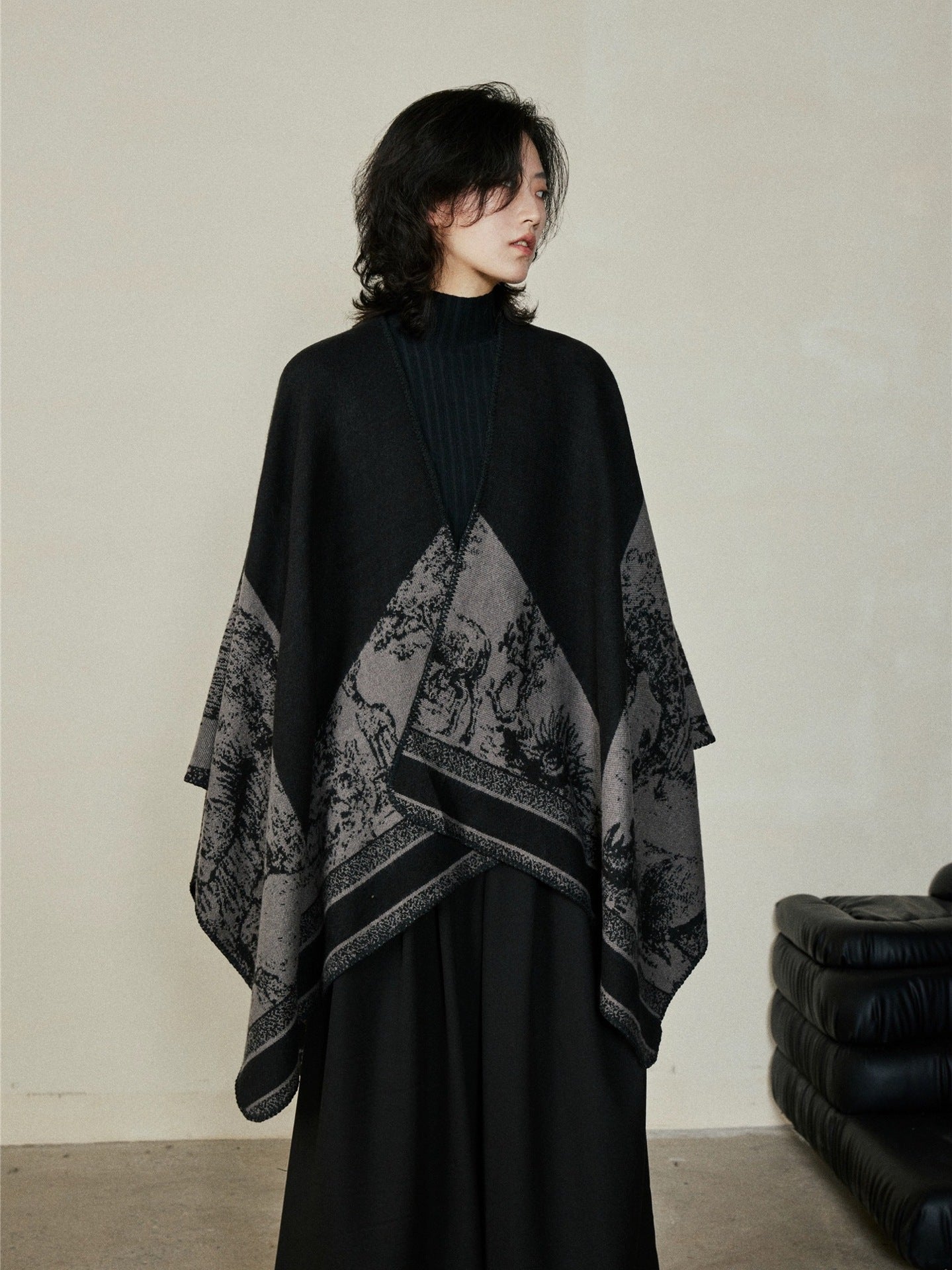 Jiangnan Watertown Knitted Shawl High-end Ethnic Style Cloak Western Sichuan Yunnan Travel Wear Imitation Cashmere Cape Women