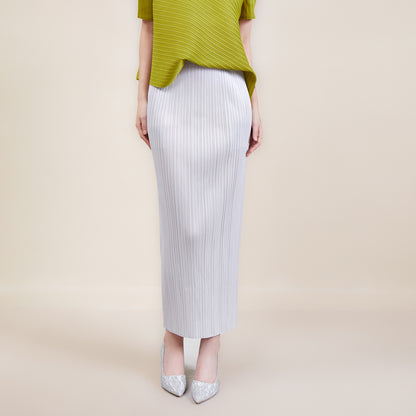 Miyake Simple Solid Color Skirt 2024 Spring and Summer New Pleated Straight Skirt Slimming Look Covering the Crotch Work Clothing Style Hip Skirt