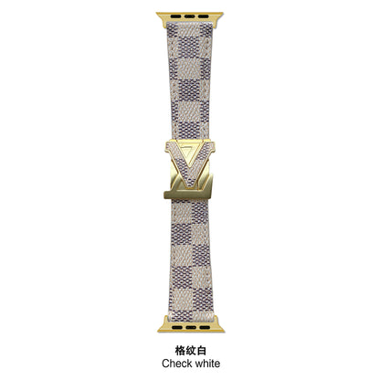 Suitable for Apple Watch 678910 Generation V-Shaped Magnetic Buckle Strap iWatch S11 Lizard Pattern Plaid Leather Wristband