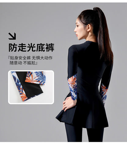 2025 New Japanese and Korean Sunscreen Long-sleeved Trousers Split Two-piece Surfer Suit plus size Dress Swimwear Women