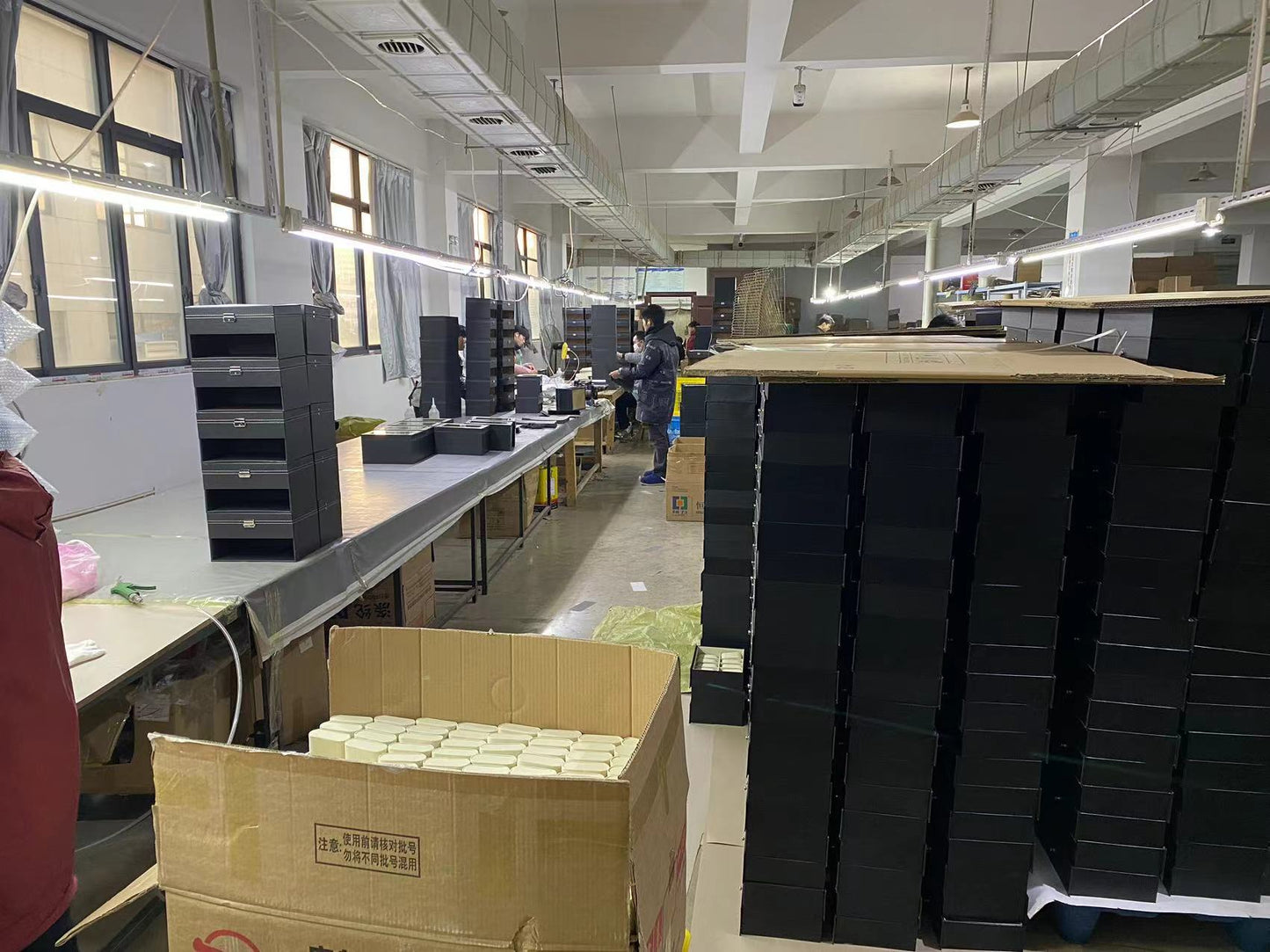 Ready-Made Watch and Glasses Boxes, High-End Leather Jewelry Boxes, Jewelry Boxes, Watch Storage Boxes, Watch Wholesale Factory