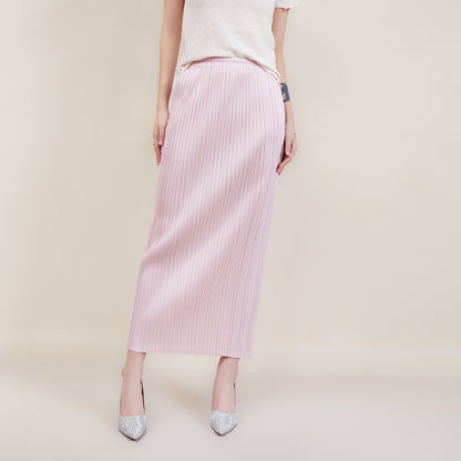 Miyake Simple Solid Color Skirt 2024 Spring and Summer New Pleated Straight Skirt Slimming Look Covering the Crotch Work Clothing Style Hip Skirt