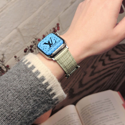 Suitable for Apple Watch 678910 Generation V-Shaped Magnetic Buckle Strap iWatch S11 Lizard Pattern Plaid Leather Wristband