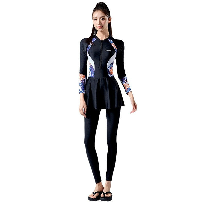 2025 New Japanese and Korean Sunscreen Long-sleeved Trousers Split Two-piece Surfer Suit plus size Dress Swimwear Women