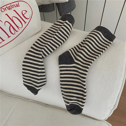 Korean Simple Colored Striped Cotton Socks Women’s Autumn Winter Breathable Middle Tube Socks College Style Trendy Casual Socks