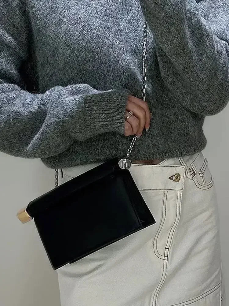 2025 New Retro Style pu Leather Shoulder Chain Crossbody Flip Cover Accordion Bags Small Square Bag Women's Handbag
