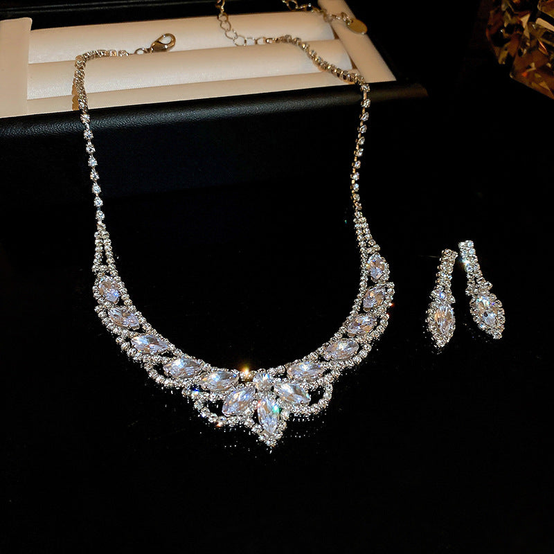 Water Droplets U-shaped Necklace Drop Earrings Two Piece Set Fashion Necklaces Inlaid Rhinestone Jewelry Sets Wedding Gift