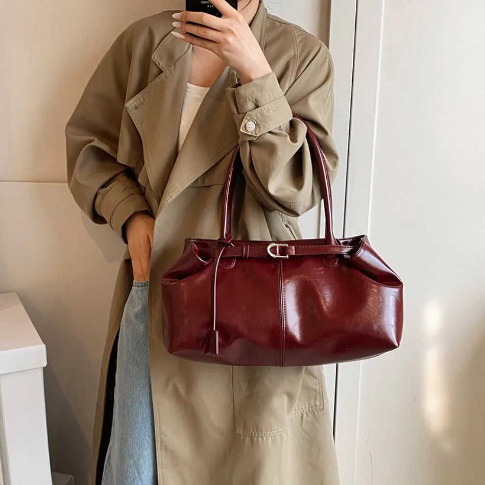 Women's Vintage Glossy Oil Wax Leather Tote Bag Buckle Casual Shoulder Handbag Elegant Work Bag for Daily Commute Top-handle Sac