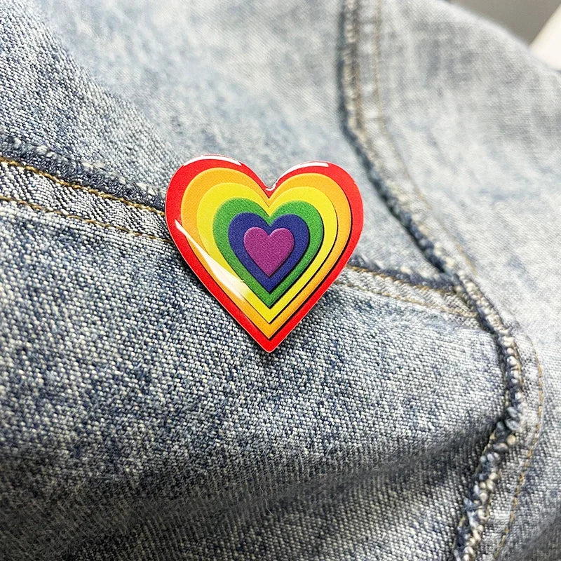 Retro Rainbow Love Heart Pattern Badge Lapel Pin Colorful Gay Pride LGBT Jewelry Valentine's Day Gift