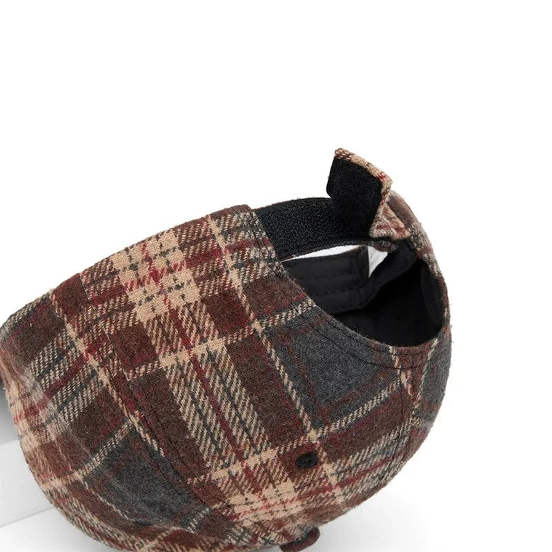 Hats for Men and Women New Classic Plaid Baseball Cap for Autumn and Winter Hard-Brimmed Face-Slimming Duckbill Cap Sun Hat