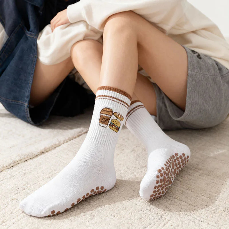 European sizes 36-43, 1 Pair of Heart-Shaped Lace Embroidered Yoga Socks, Mid-Calf Length, for Women