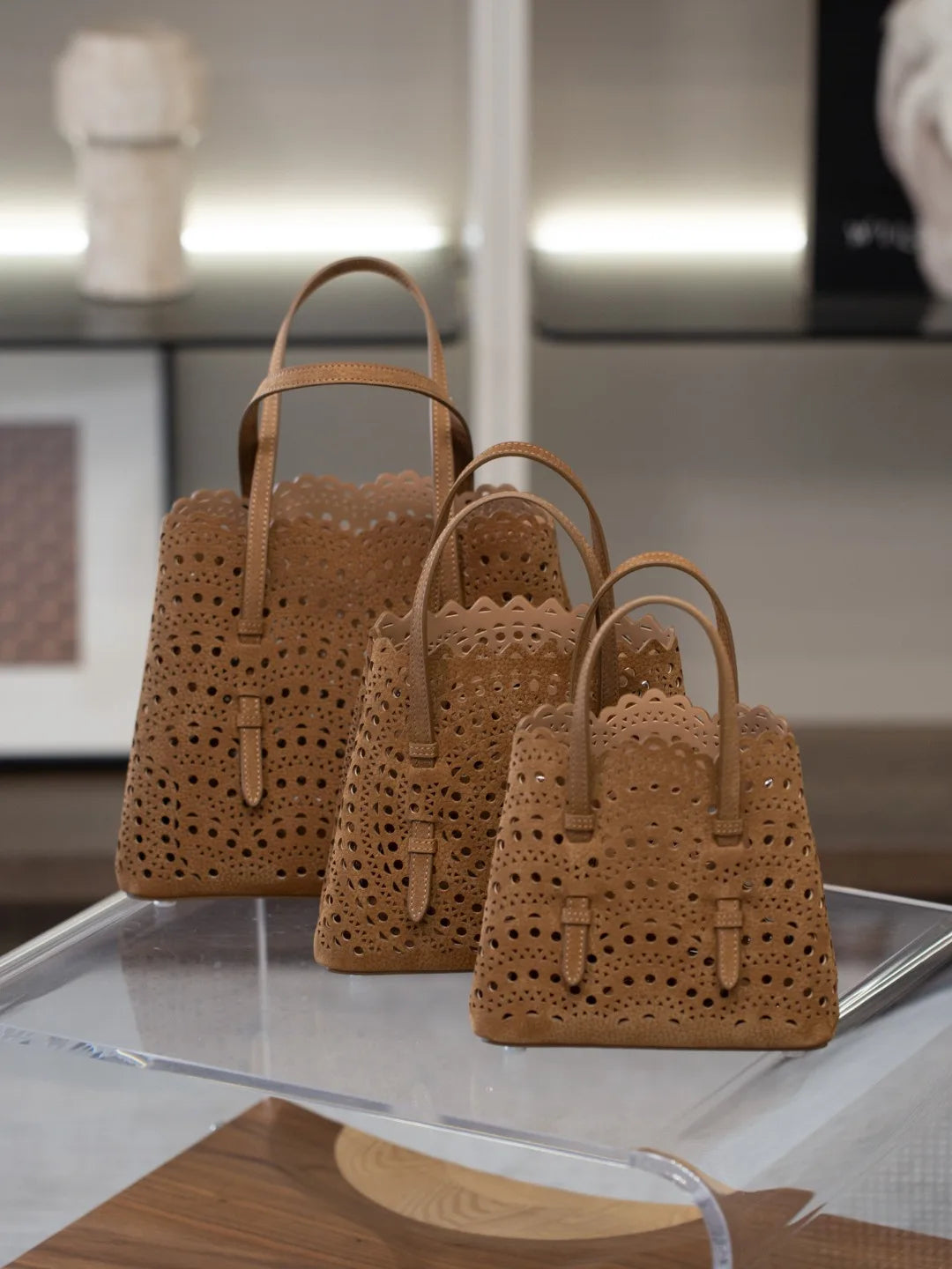 New Advanced Leather Tote Shopping Bag Wave Hollow out Basket Retro Suede Single Shoulder Slant Cross Mother Baby Bag