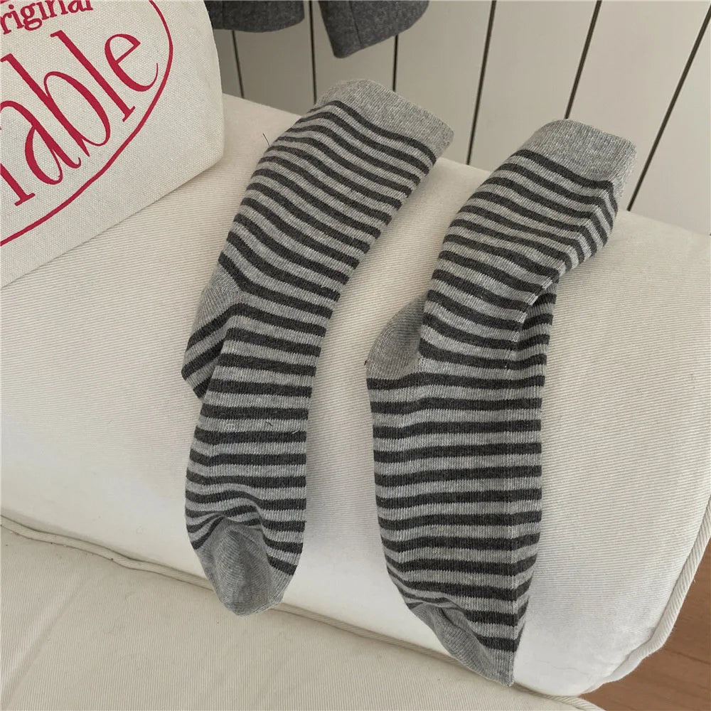 Korean Simple Colored Striped Cotton Socks Women’s Autumn Winter Breathable Middle Tube Socks College Style Trendy Casual Socks