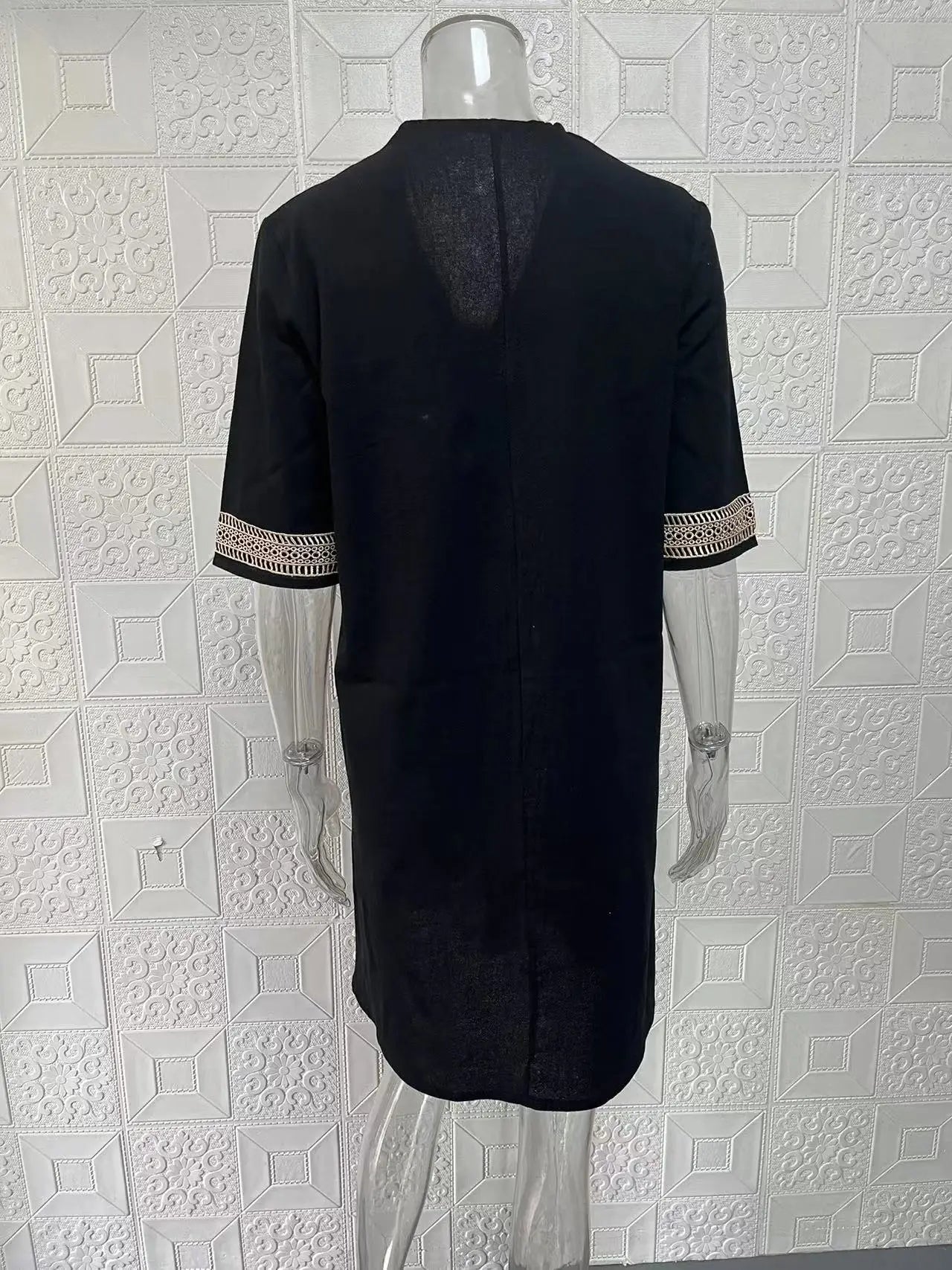 New solid color V-neck mid-sleeved elegant dress