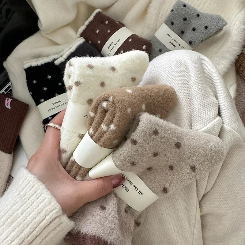 Winter Warm Thickened Polka Dot Plush Socks Women Girls Mid-calf Socks Fall Thickened Padded Warm Socks Home Sleep Floor Sox