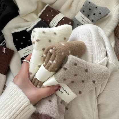 Winter Warm Thickened Polka Dot Plush Socks Women Girls Mid-calf Socks Fall Thickened Padded Warm Socks Home Sleep Floor Sox