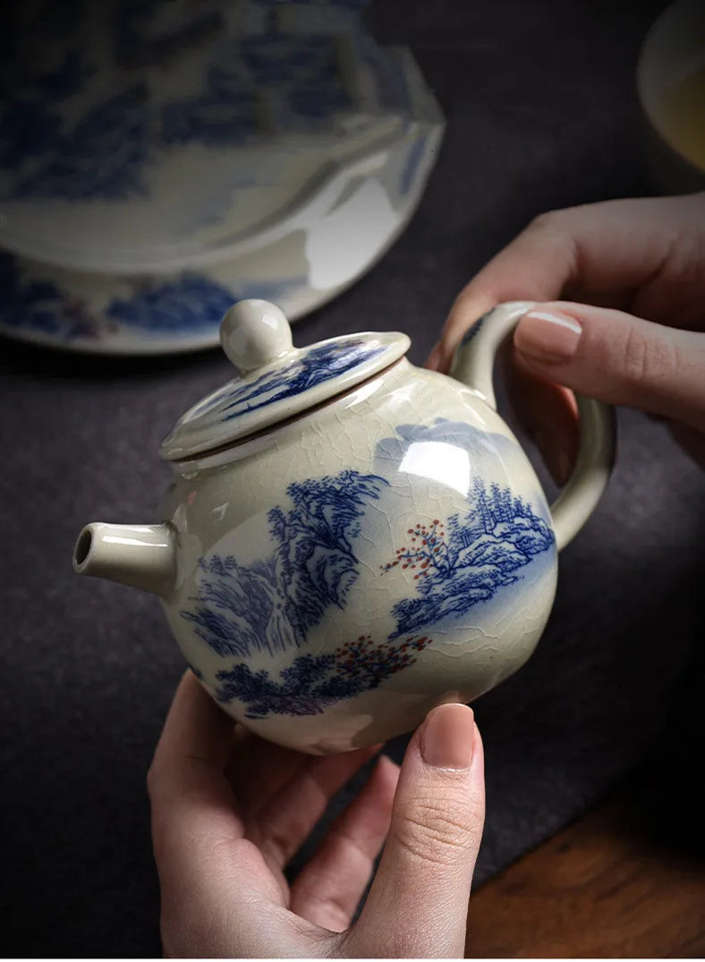 200ML Chinese Ceramic Teapot Ru Kiln Ice Crack Glaze Can Raise Tea Kettle Handmade Porcelain Teaware Household Tea Pots
