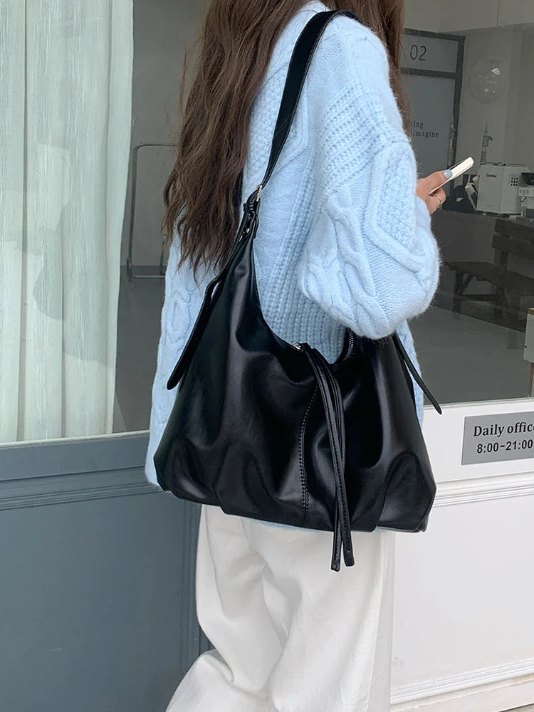 2025 New Retro Underarm Bag Fashion Leisure Large Capacity Shoulder Bag Women's Daily Commuter Bag Crossbody Bag Women's Bag
